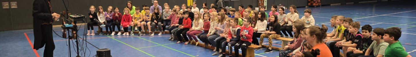 musikalischer Besuch in der Grundschule