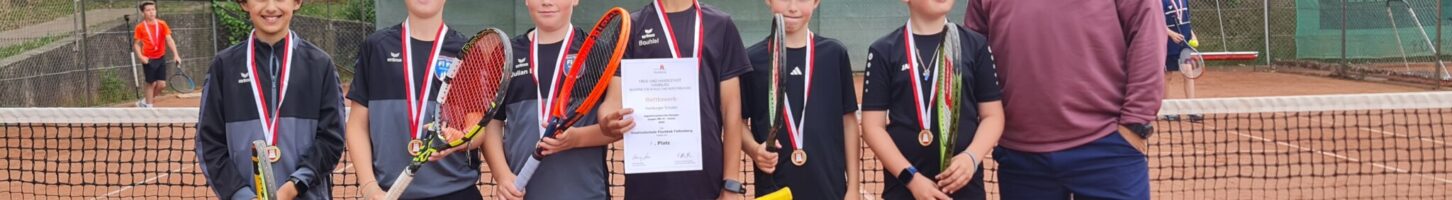 Tennisteam holt Gold
