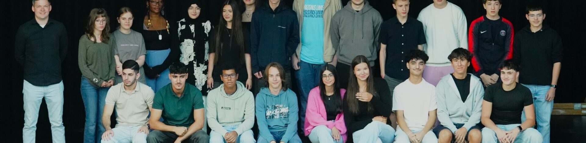 Die neuen Elftklässler*innen  sind da.