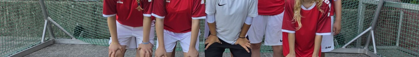 Fußballerinnen gewinnen Silber